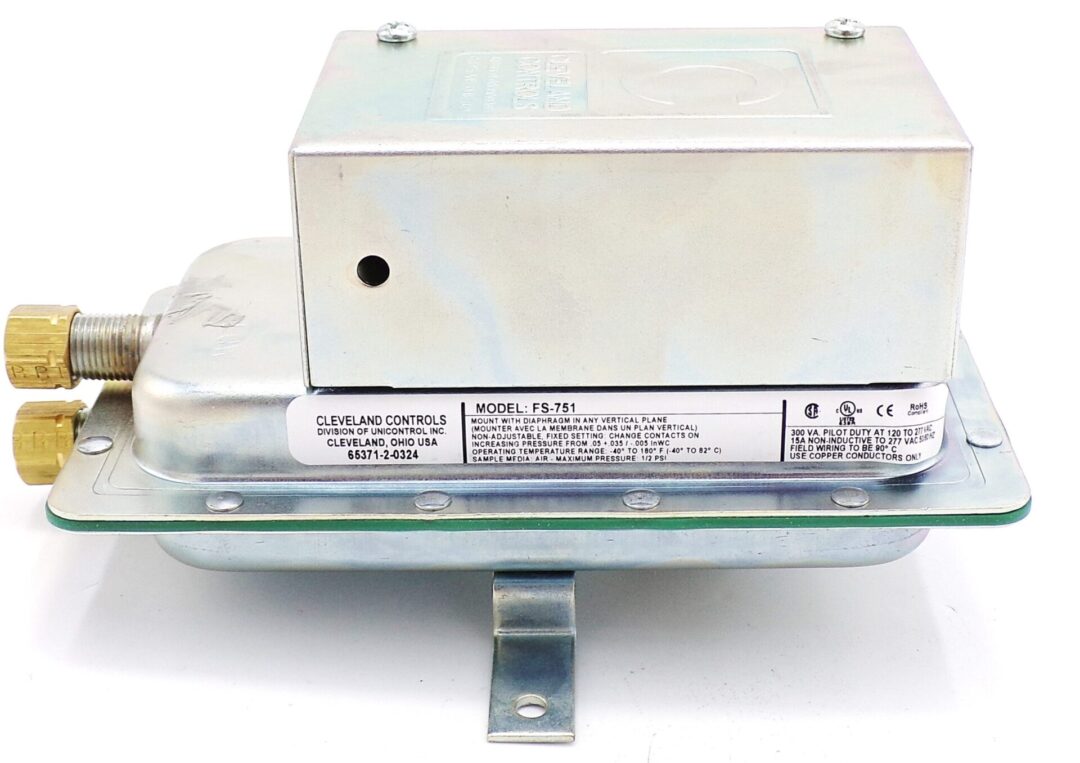 NBK-21100 AIR PRESSURE SENSING SWITCH FS-751 FS@ 0.05 INCH WC